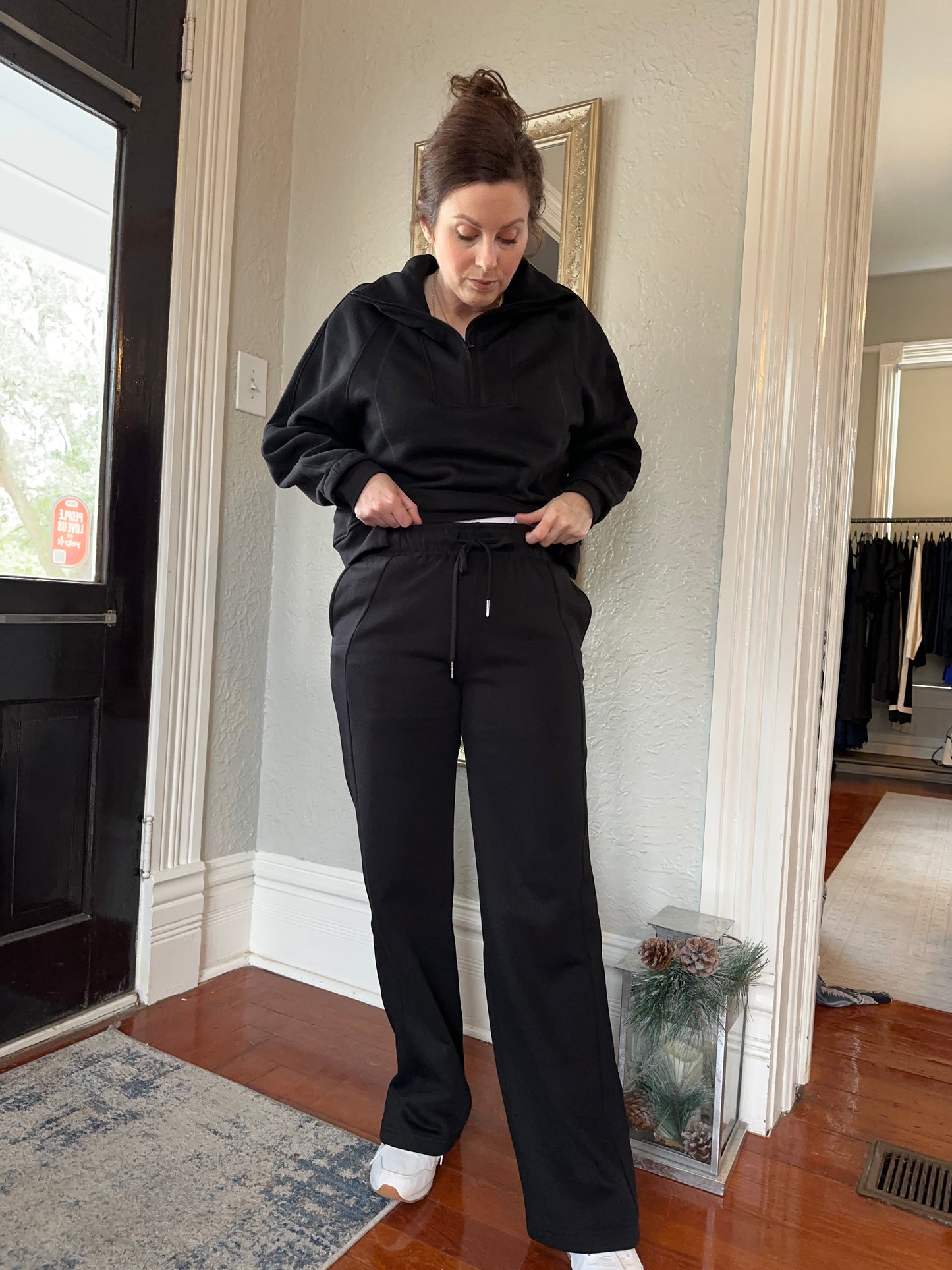 Black Sweatpants with side pockets