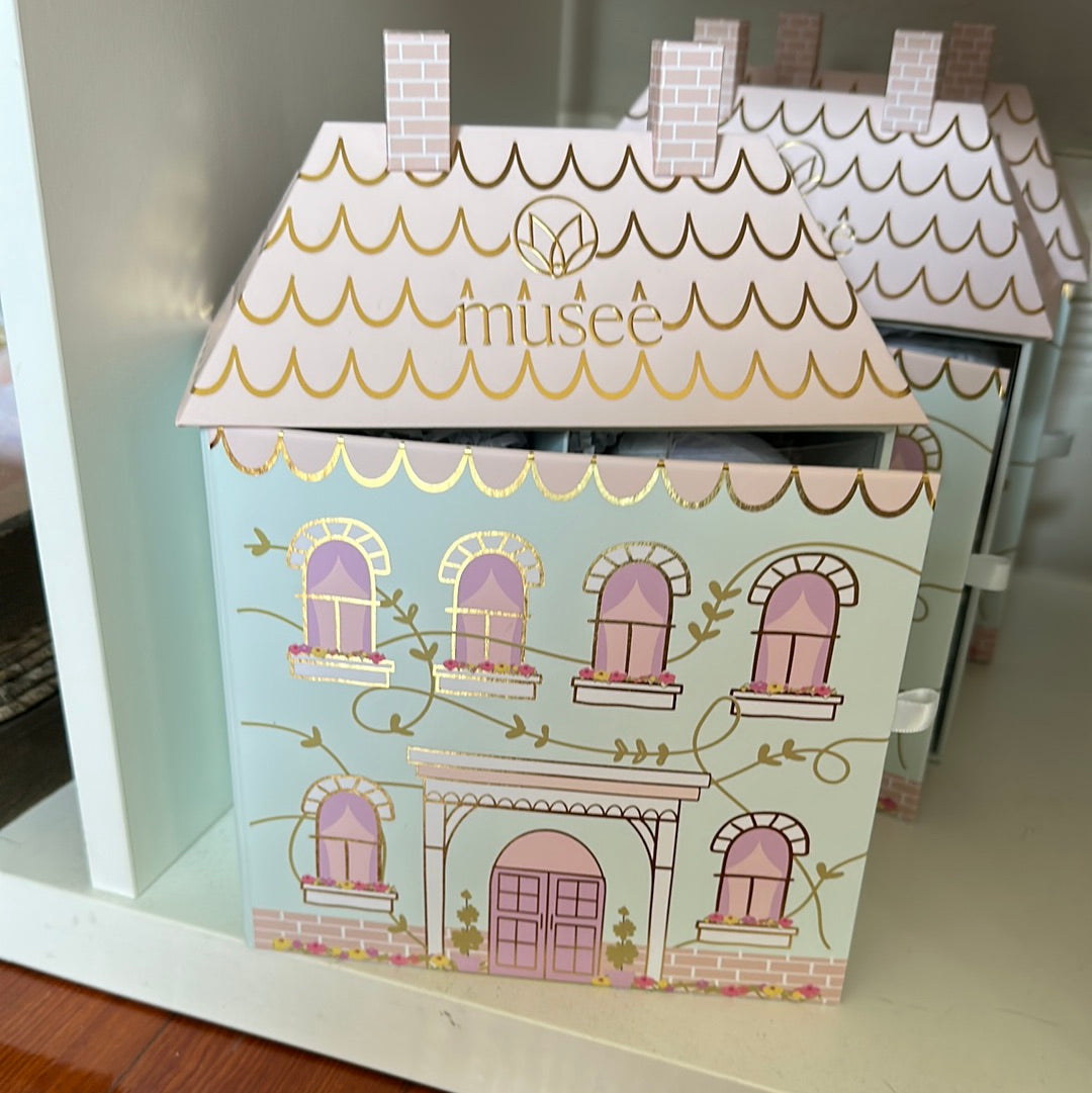 Musee doll house bath bombs