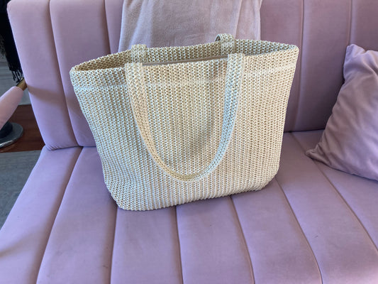 Large straw tote