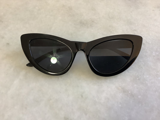 Classic cat eye sunglasses