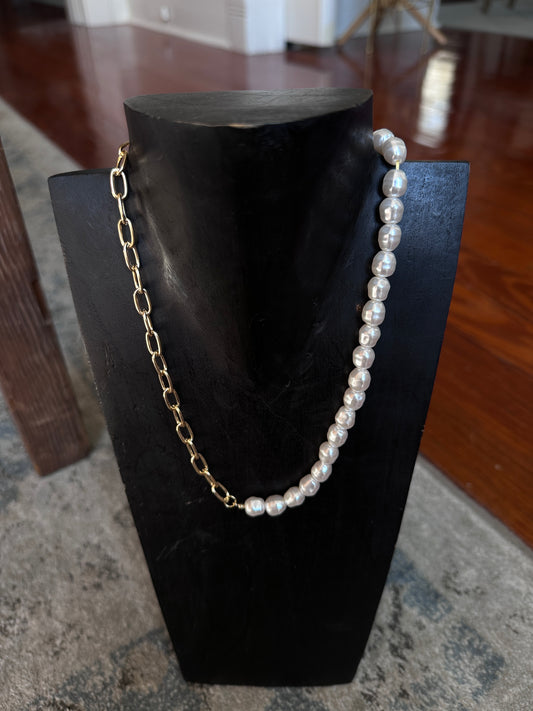 Brook pearl chain necklace